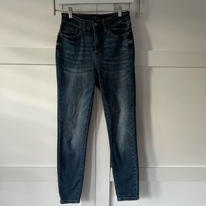 Judy Blue skinny jeans size 26-worn once!